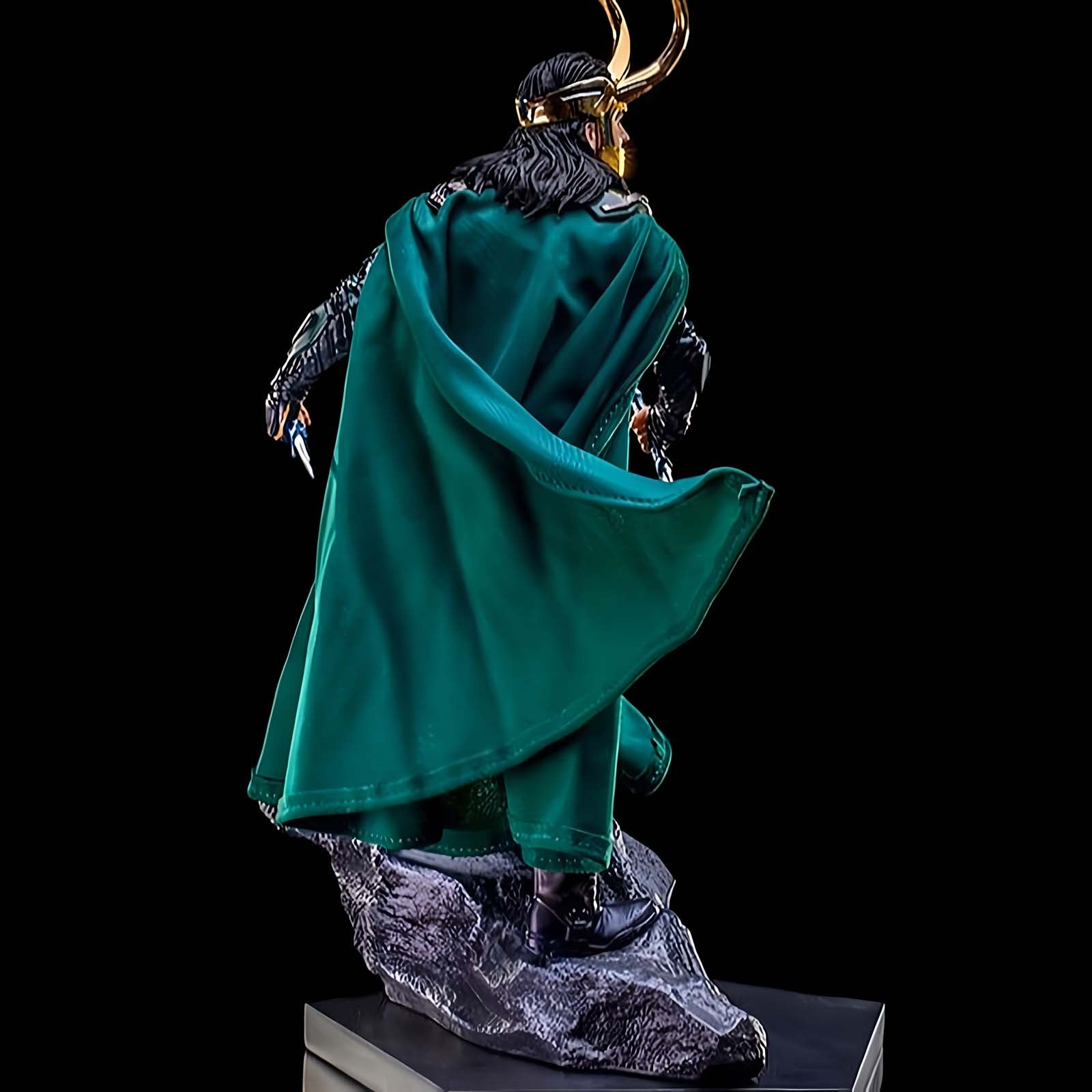 Marvel Avengers 3 Loki 1/10 Scale Figure - Premium Collectible Statue