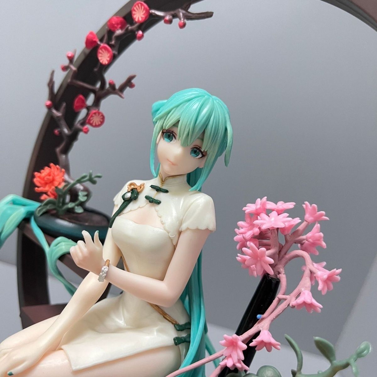 Hatsune Miku Shaohua Cheongsam Figure - Traditional Chinese Qipao Collectible