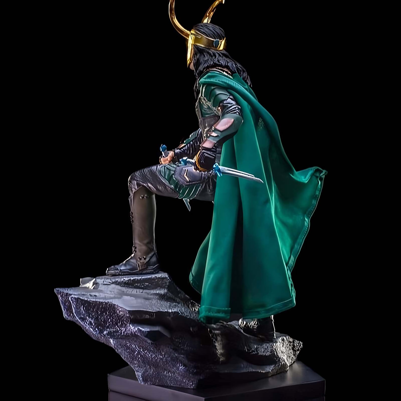 Marvel Avengers 3 Loki 1/10 Scale Figure - Premium Collectible Statue