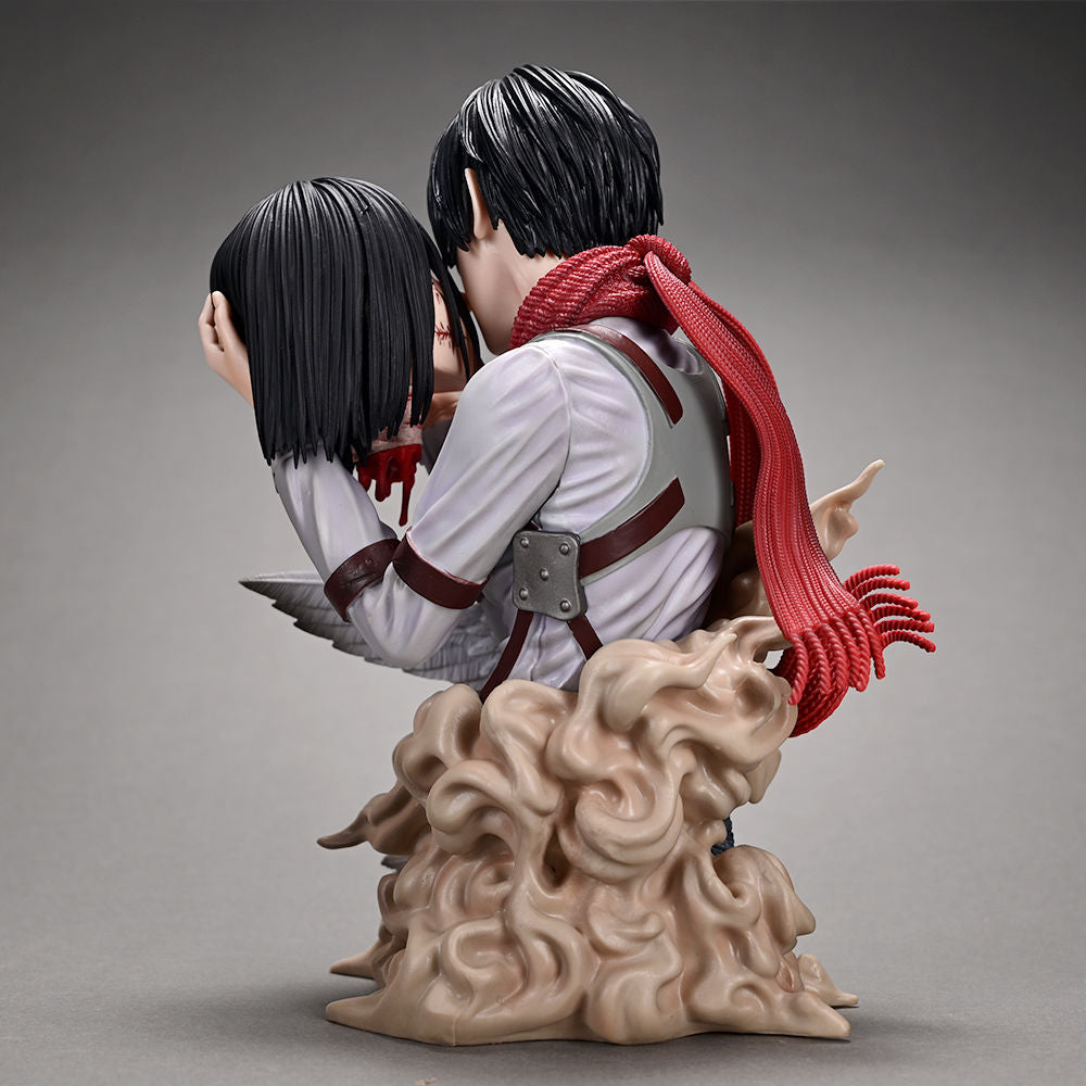 Attack on Titan Death Kiss Action Figure - Eren & Annie Collectible Statue 220mm