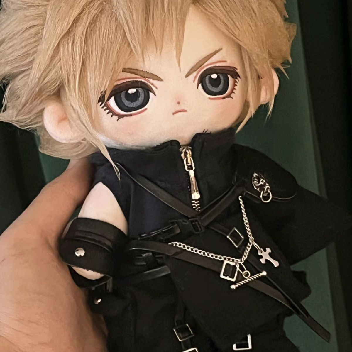 Final Fantasy VII Cloud Strife Collectible Doll - Premium Gift Set