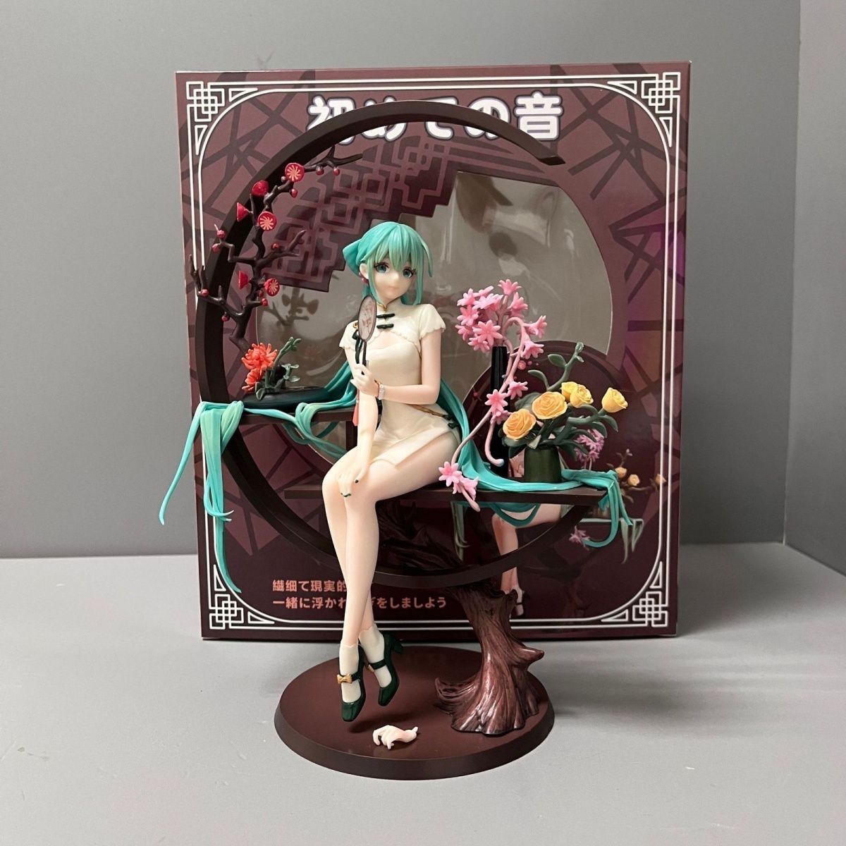 Hatsune Miku Shaohua Cheongsam Figure - Traditional Chinese Qipao Collectible