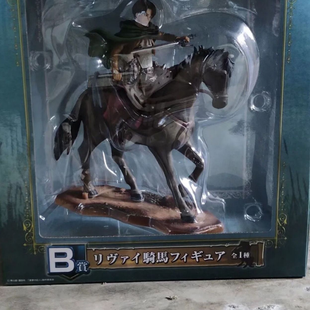 Attack on Titan Levi Ackerman Riding Horse Scene Figure - 190mm Premium Statue