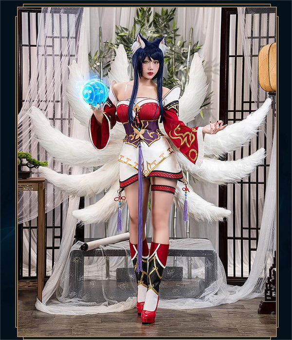 Classic Nine-Tailed Fox Cosplay Costume - Elegant Mage Character Outfit