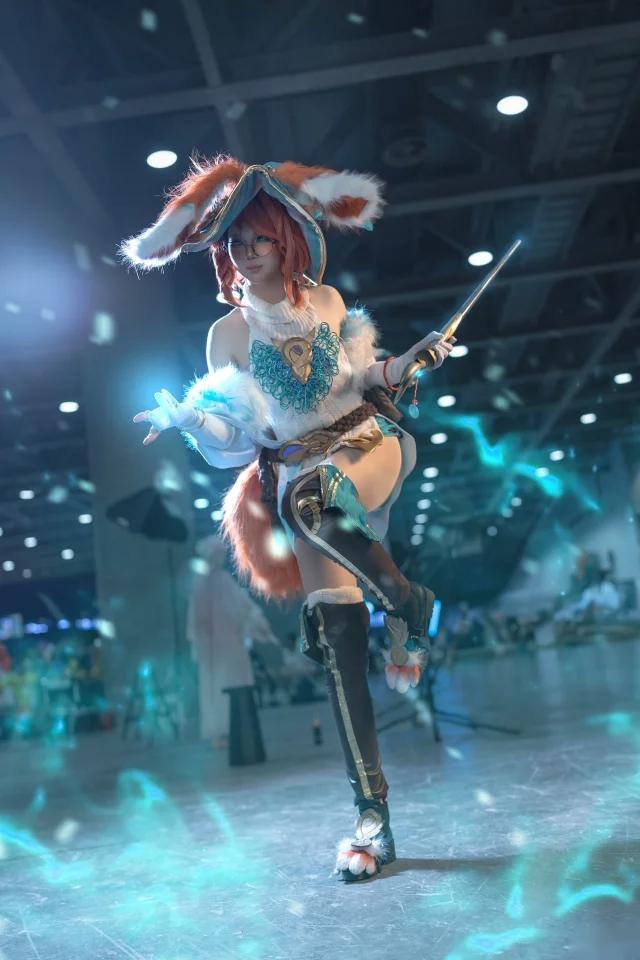 League of Legends Costume Double World Rabbit Aurora Cosplay Costume