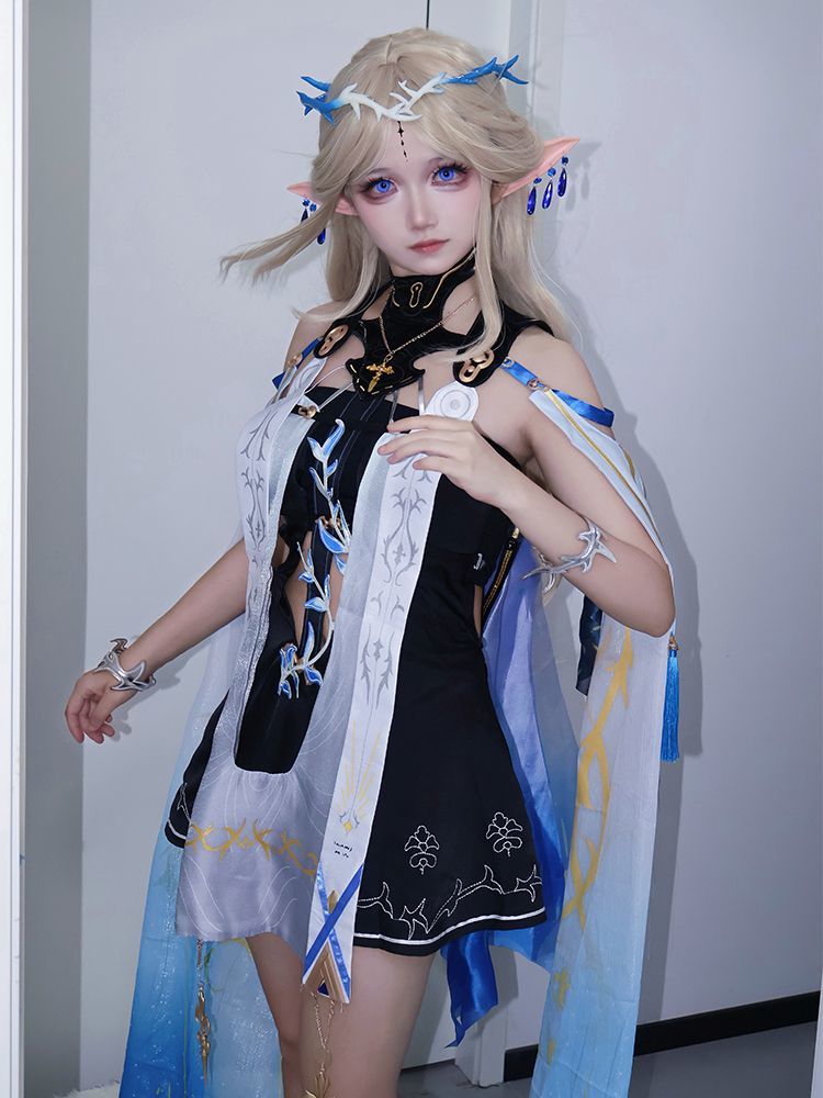 Wuthering Waves Costume Carlotta Cosplay Costume